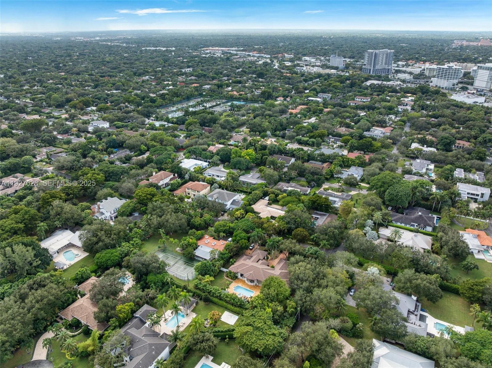 6890 SW 94th St Pinecrest, FL 33156