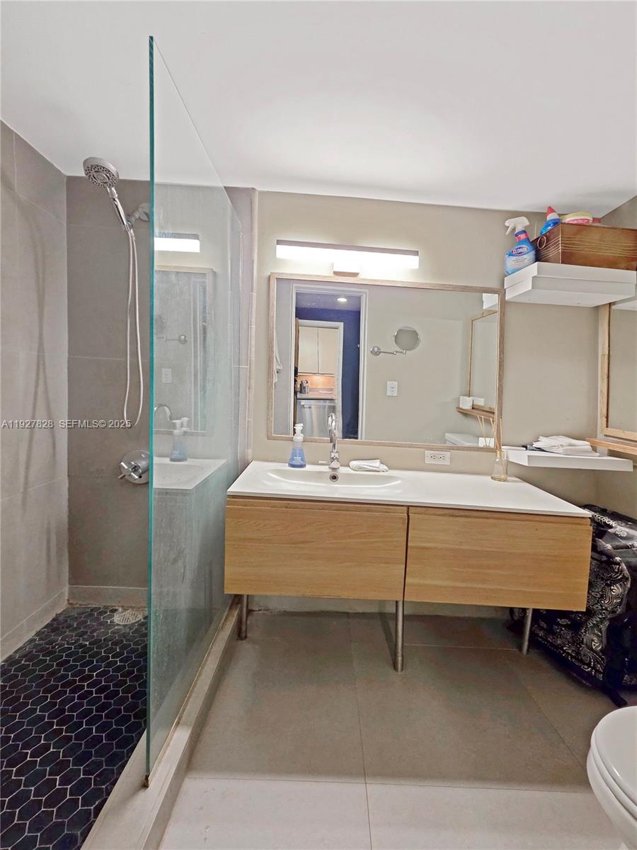 800 West Ave #524 Miami Beach, FL 33139