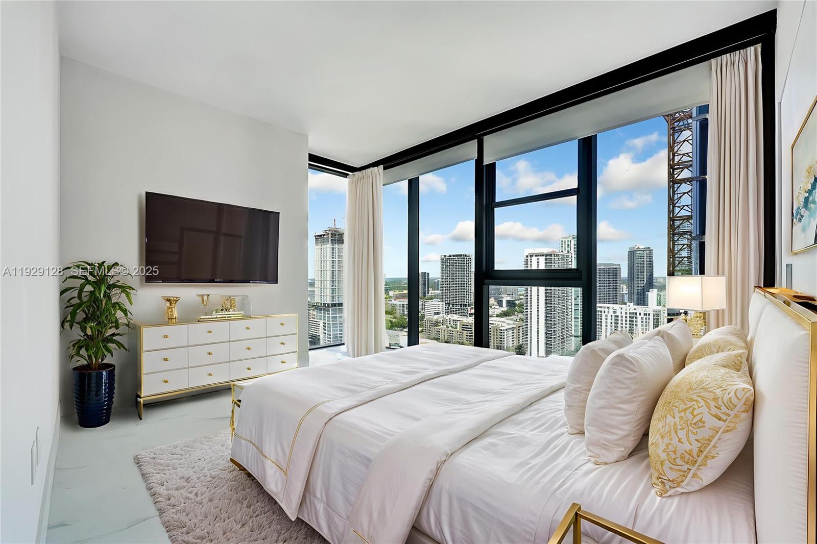 700 NE 24th St #2901 Miami, FL 33137