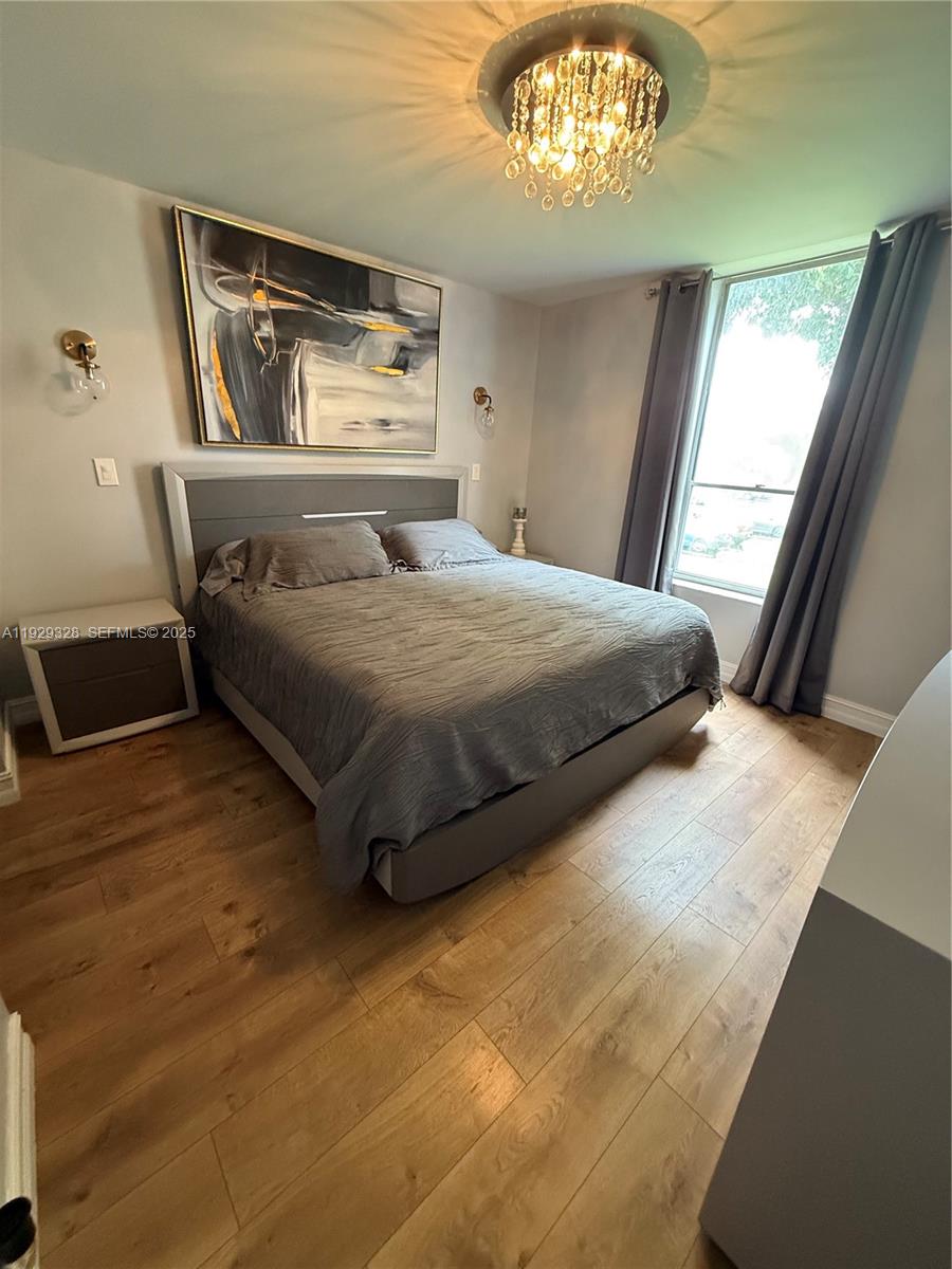 7173 Orange Dr #214B Davie, FL 33314