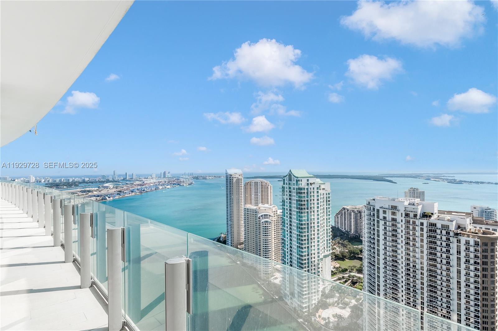 300 Biscayne Blvd Way #4401 Miami, FL 33131