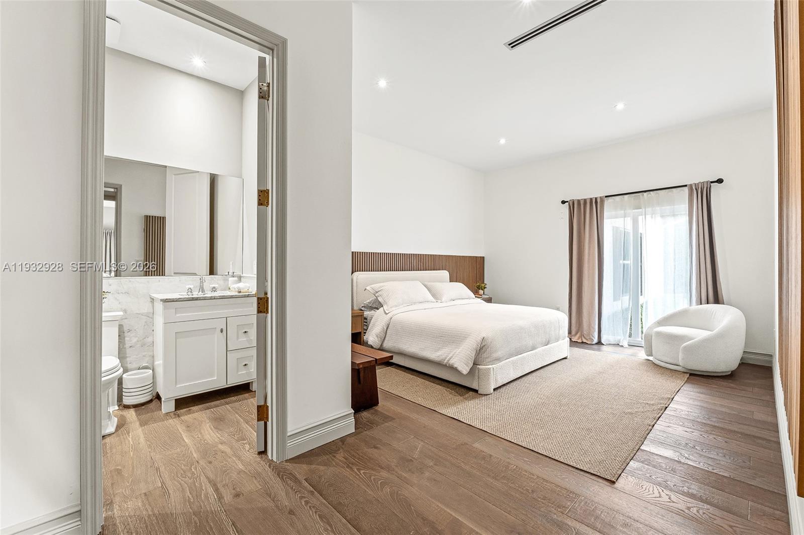 680 Buttonwood Ln Miami, FL 33137