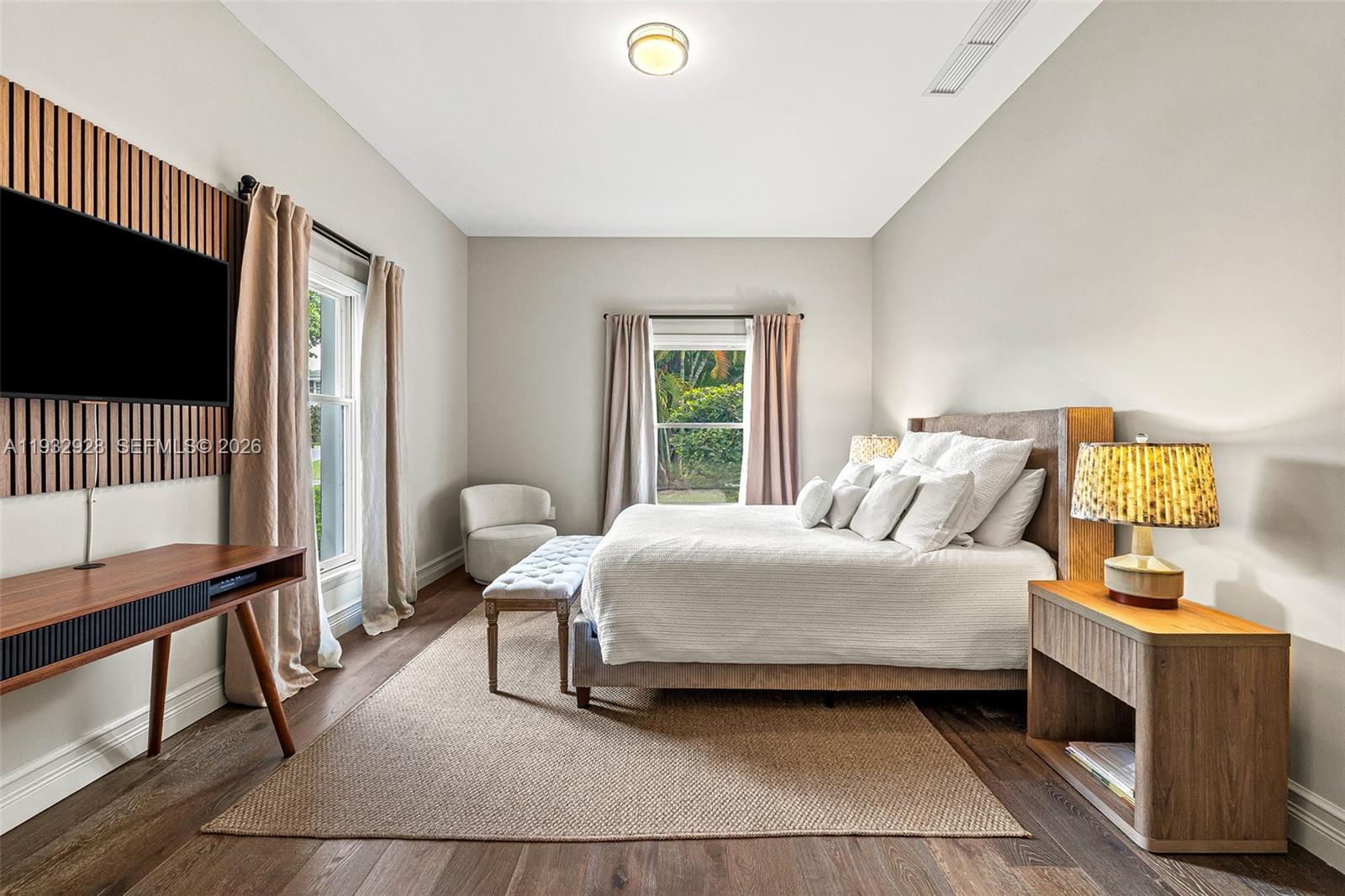 680 Buttonwood Ln Miami, FL 33137