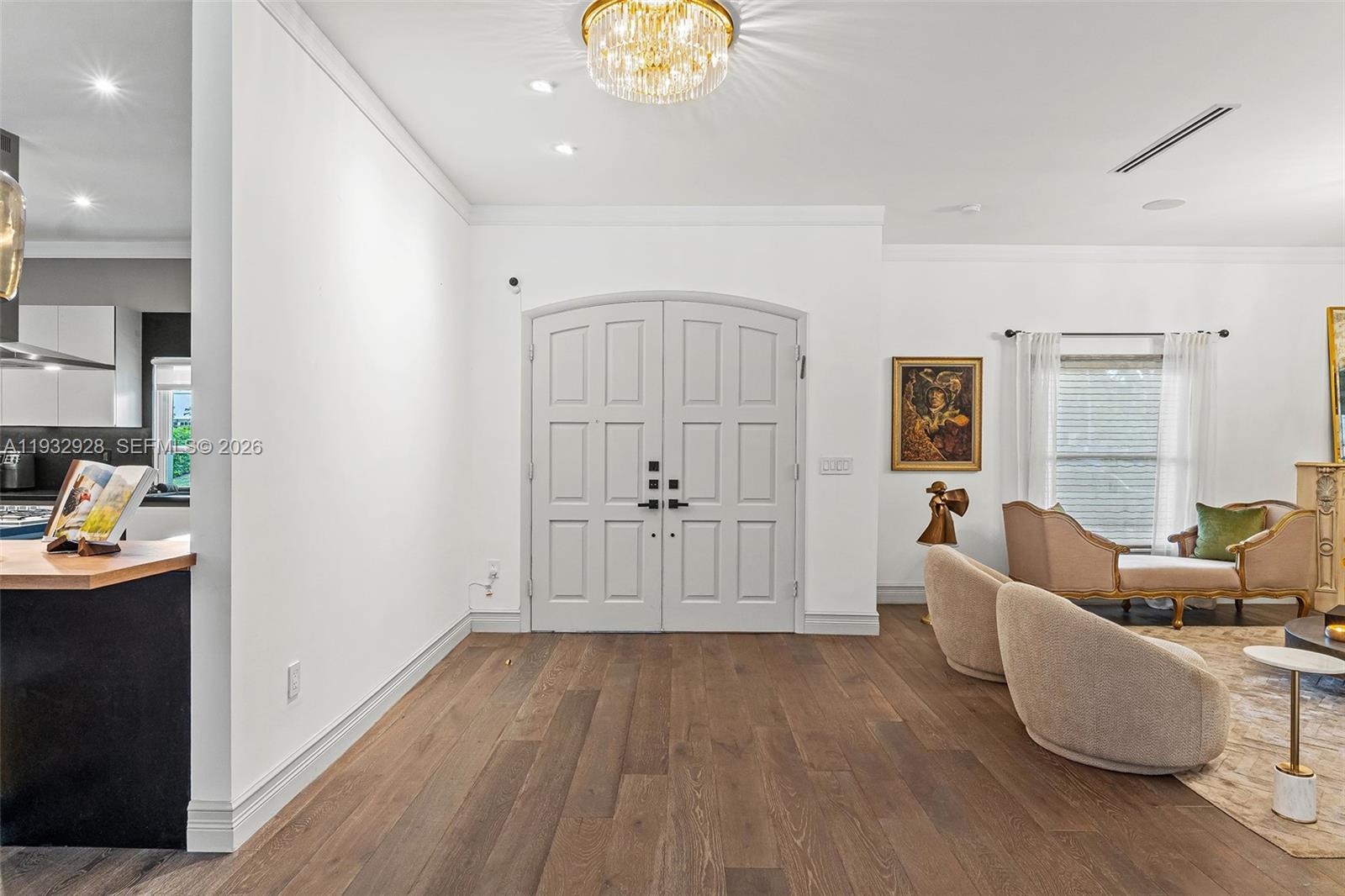 680 Buttonwood Ln Miami, FL 33137