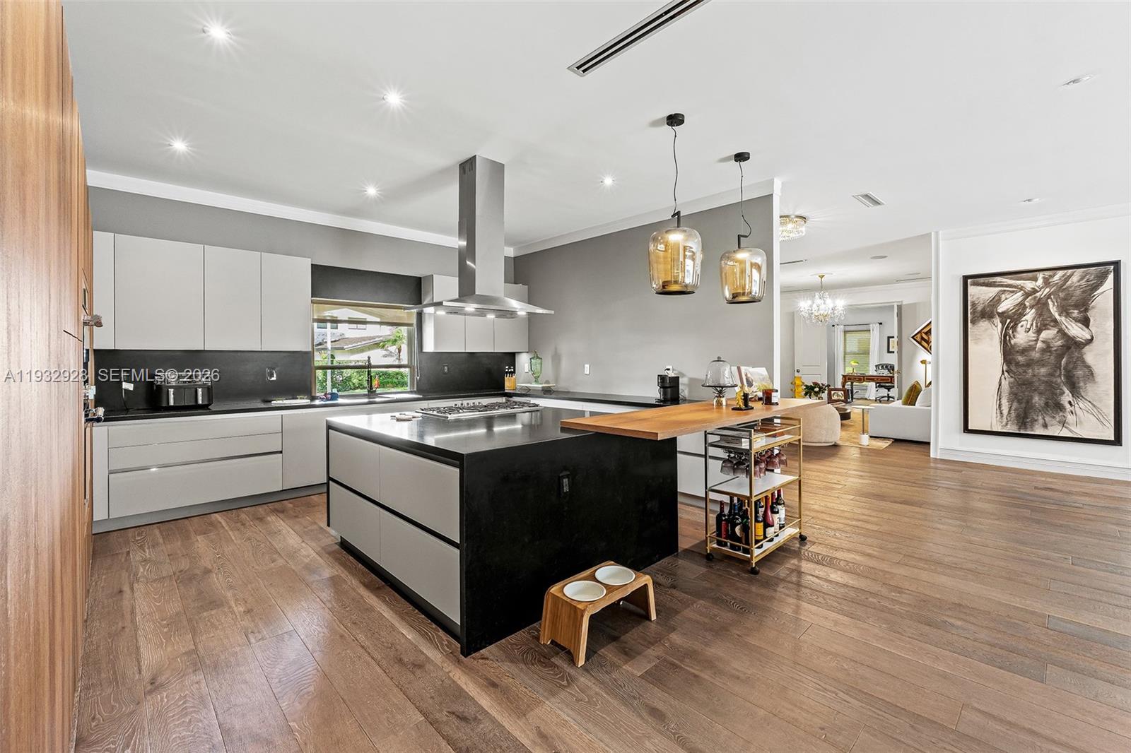 680 Buttonwood Ln Miami, FL 33137