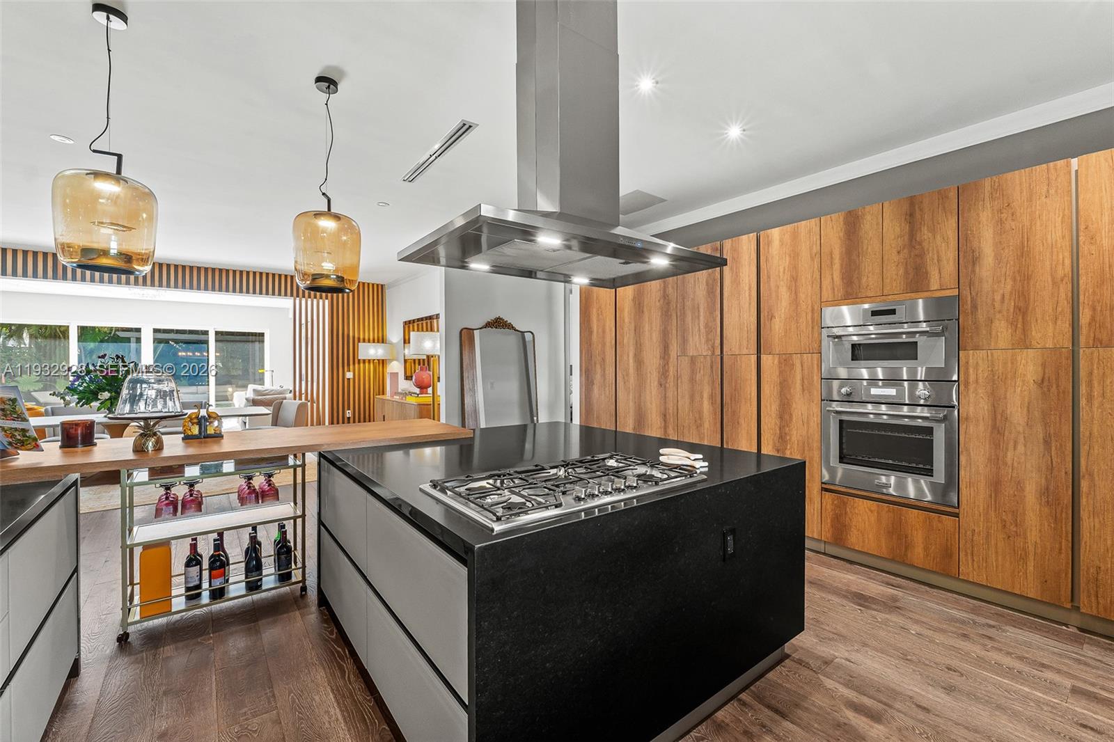 680 Buttonwood Ln Miami, FL 33137