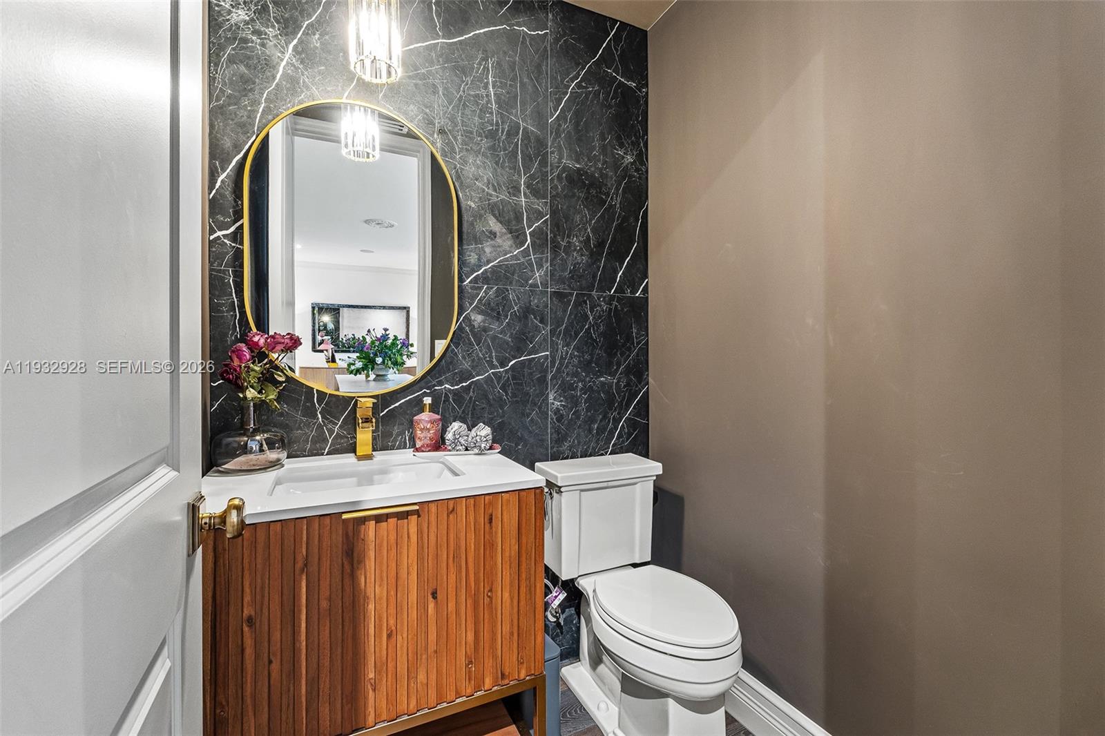 680 Buttonwood Ln Miami, FL 33137