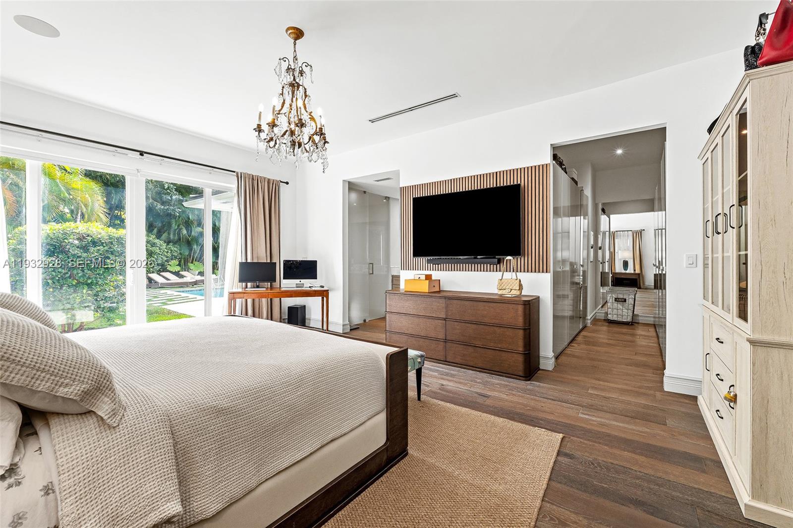 680 Buttonwood Ln Miami, FL 33137