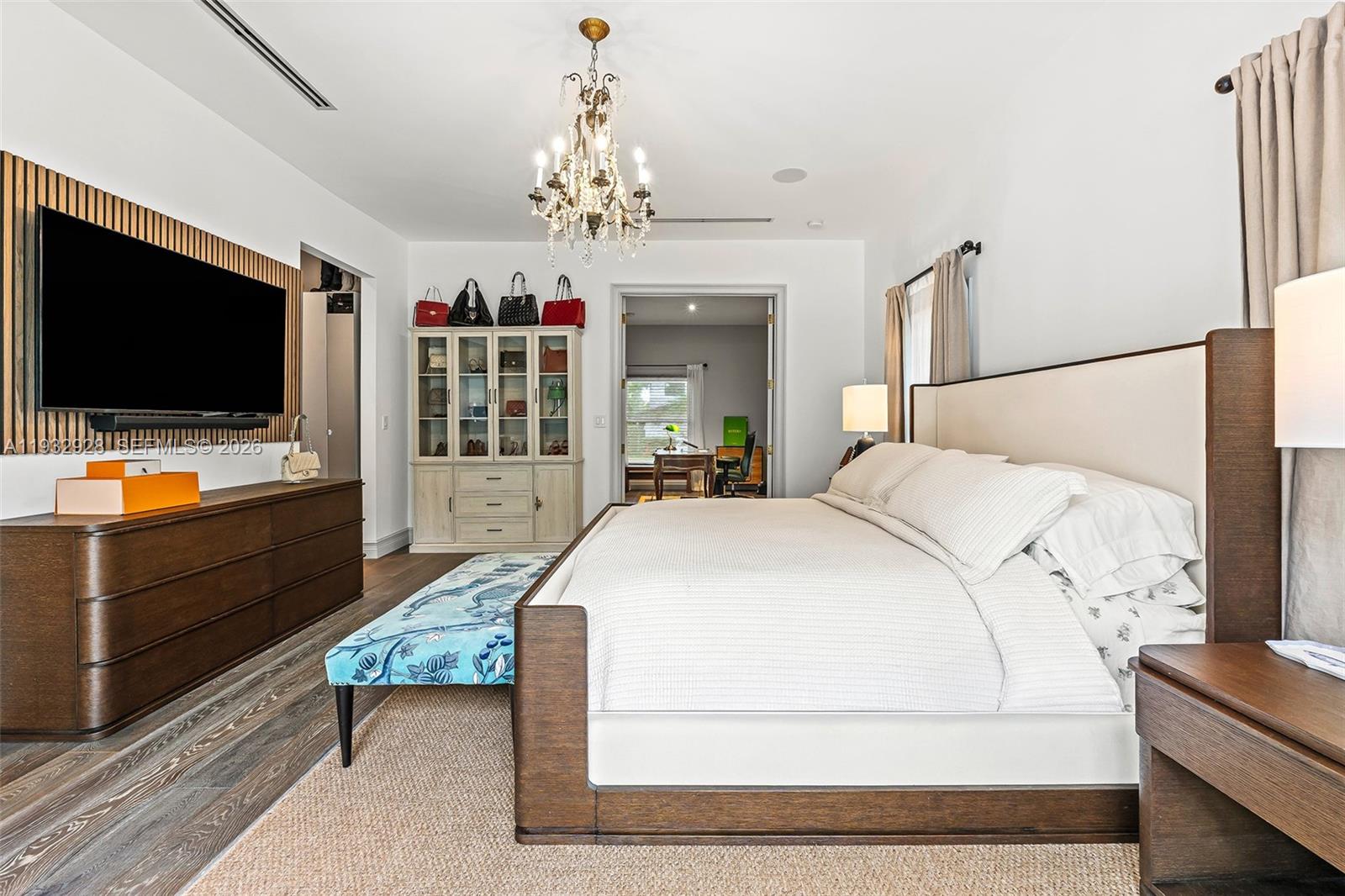 680 Buttonwood Ln Miami, FL 33137