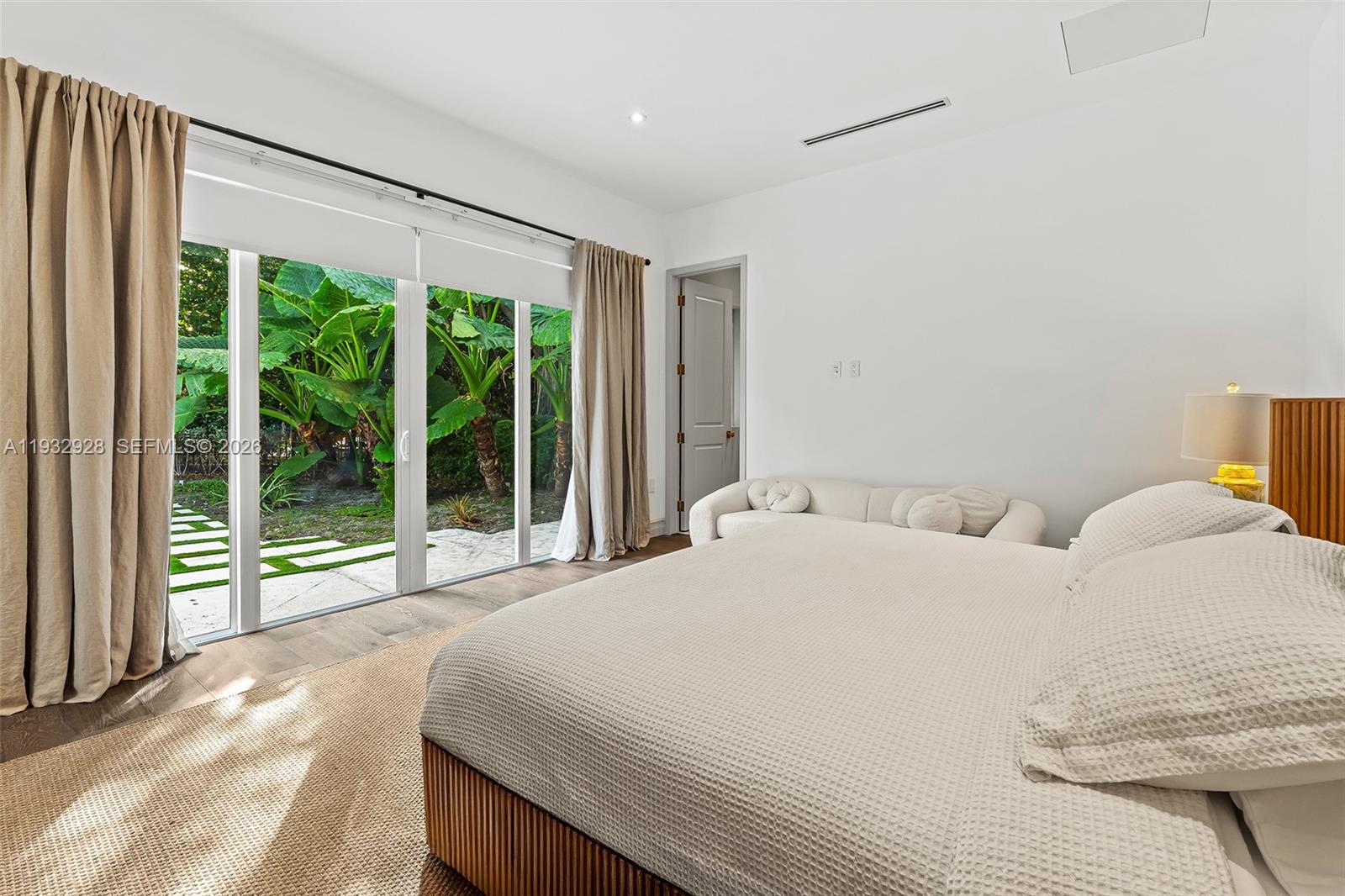 680 Buttonwood Ln Miami, FL 33137