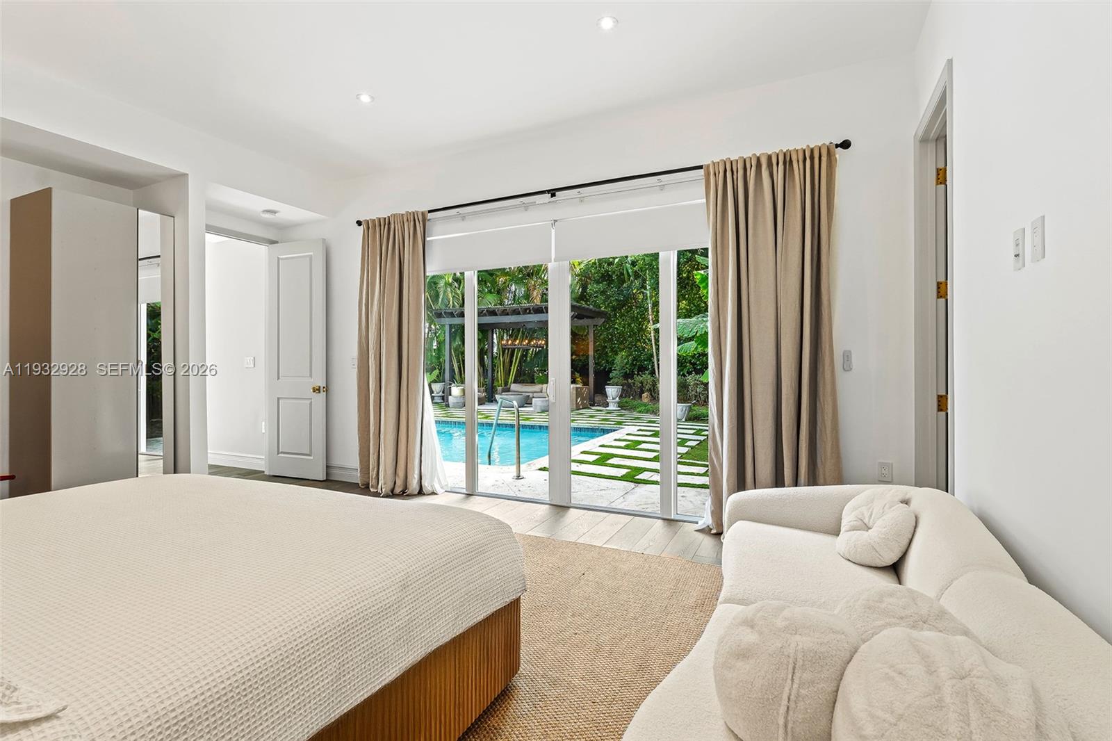 680 Buttonwood Ln Miami, FL 33137