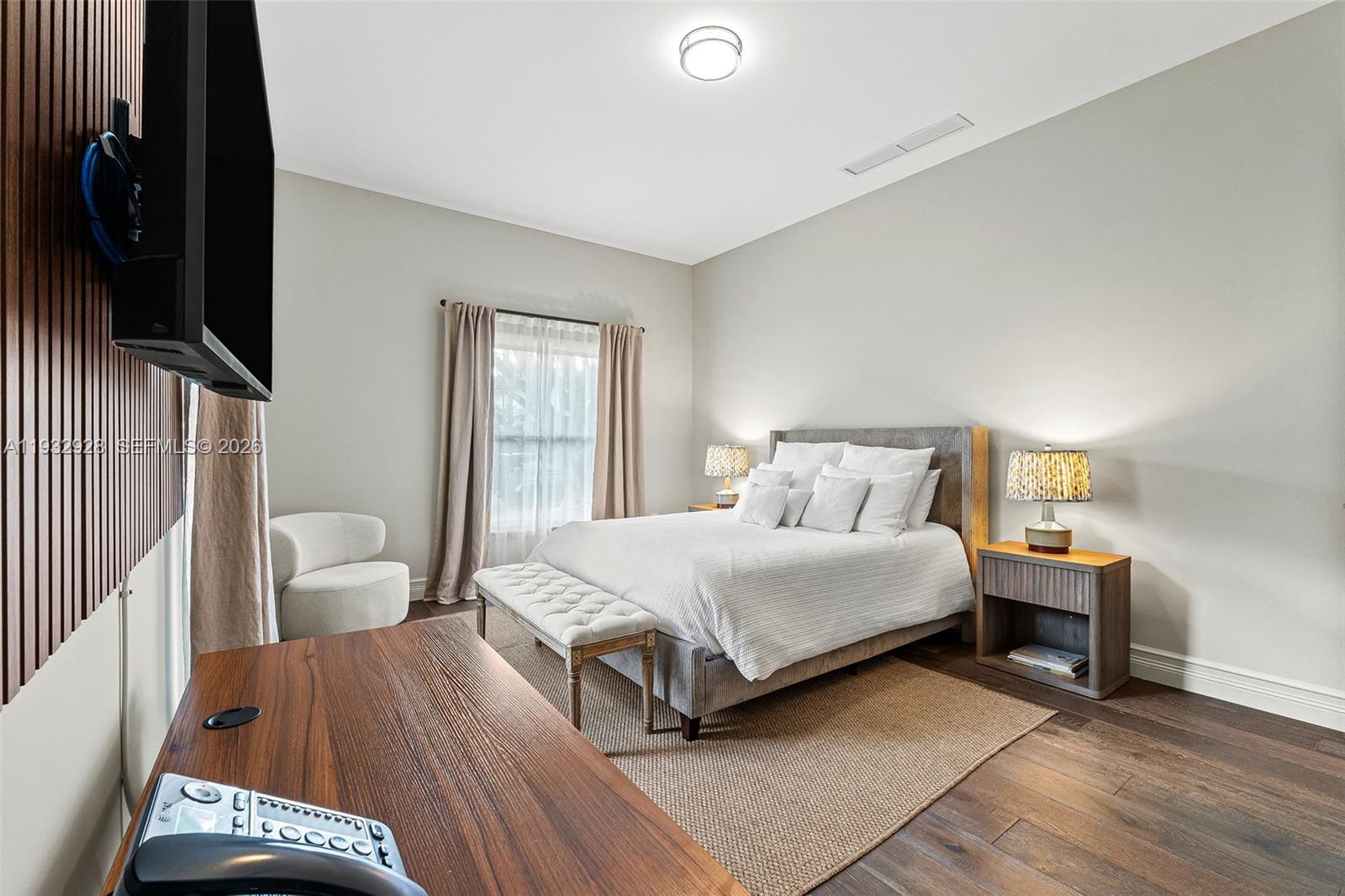 680 Buttonwood Ln Miami, FL 33137