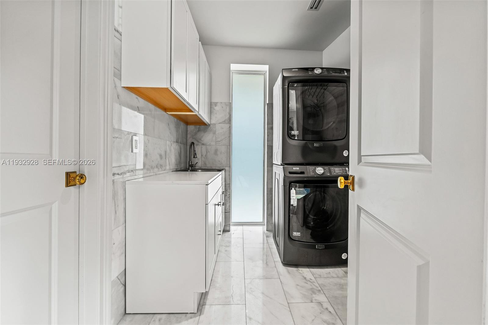 680 Buttonwood Ln Miami, FL 33137