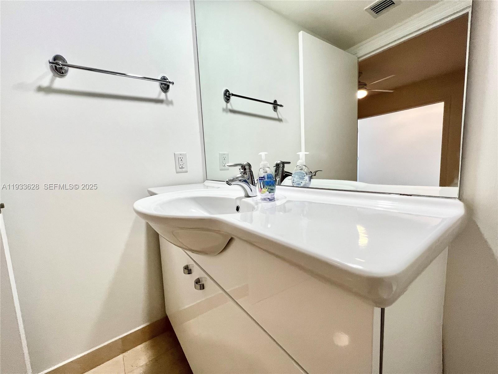 image Beach Club 116