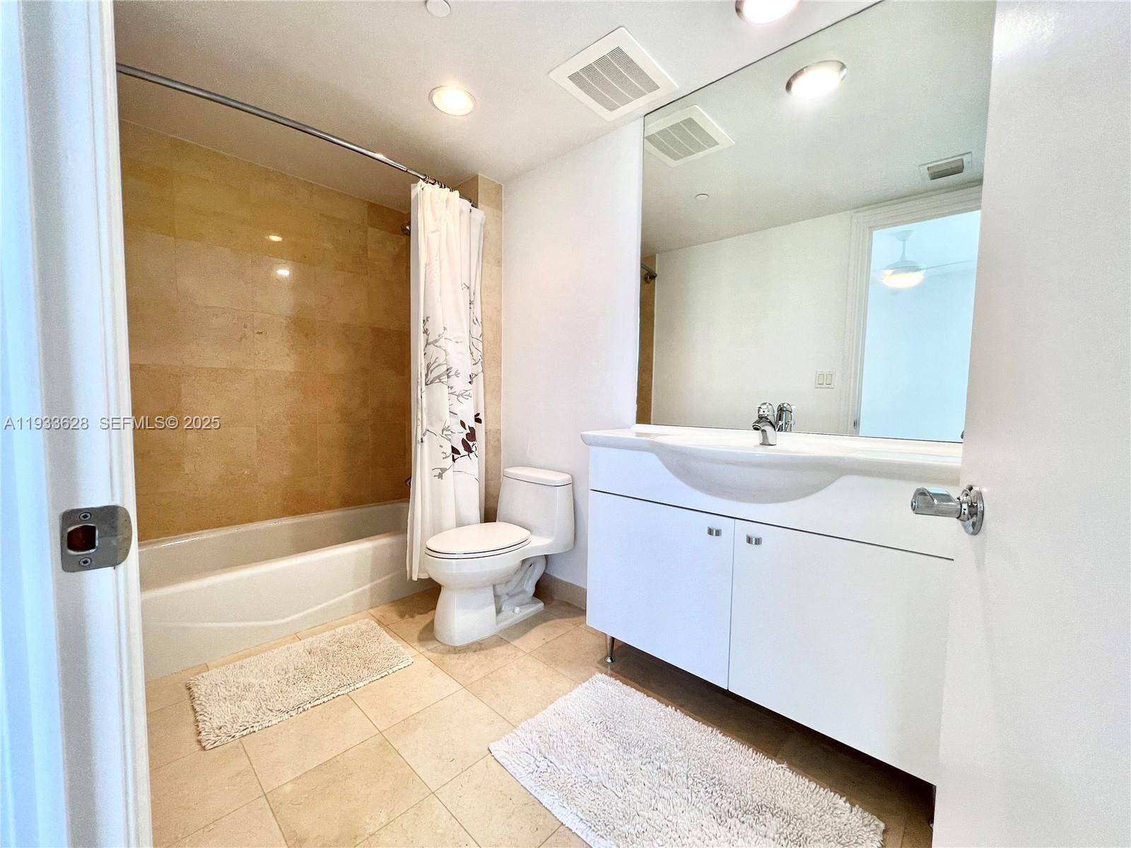 image Beach Club 122