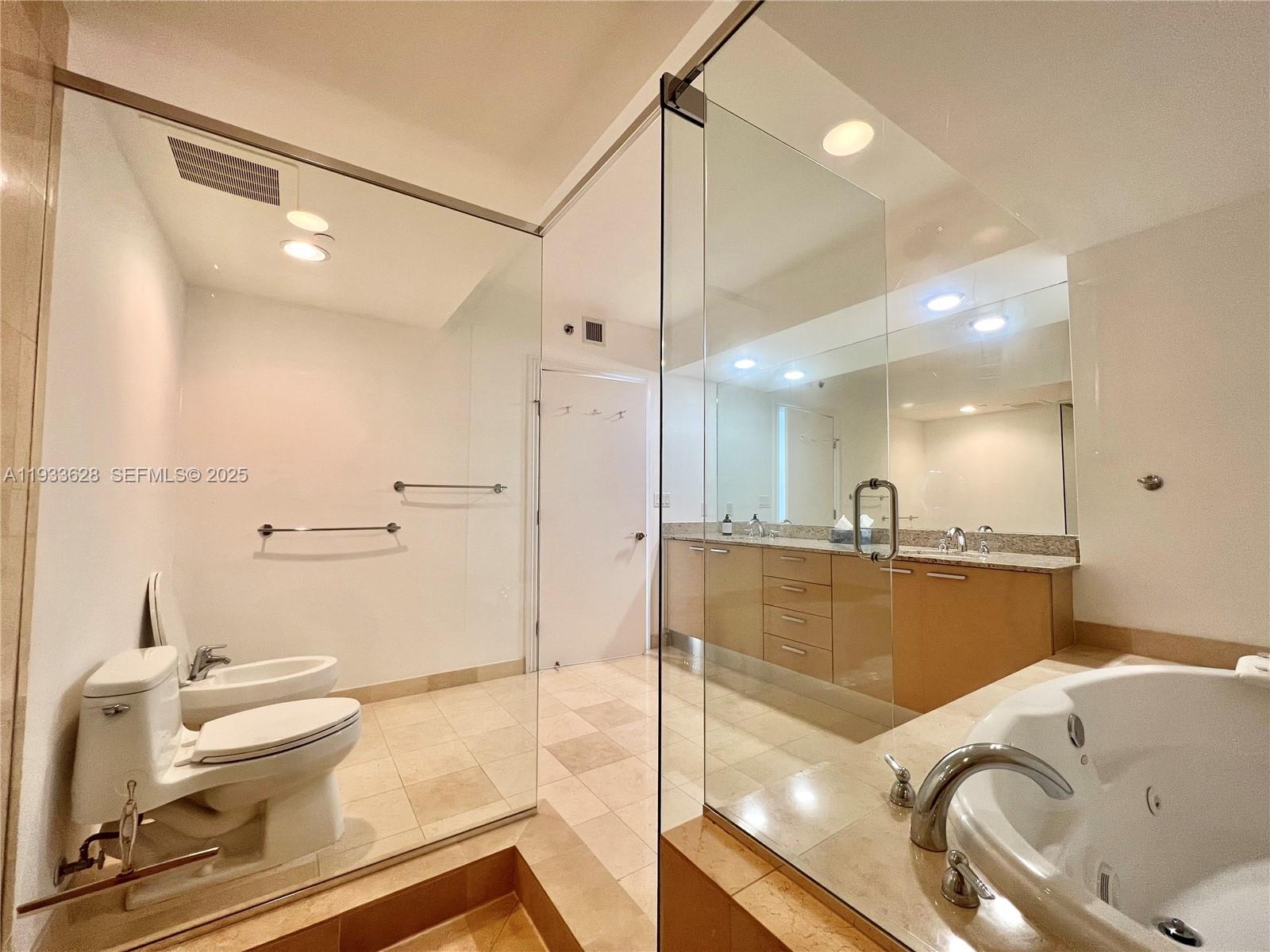 image Beach Club 126