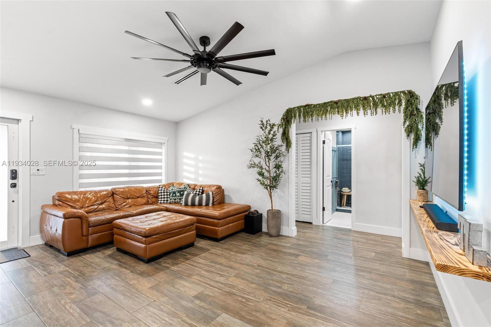 10955 SW 122nd Pl #. Miami, FL 33186