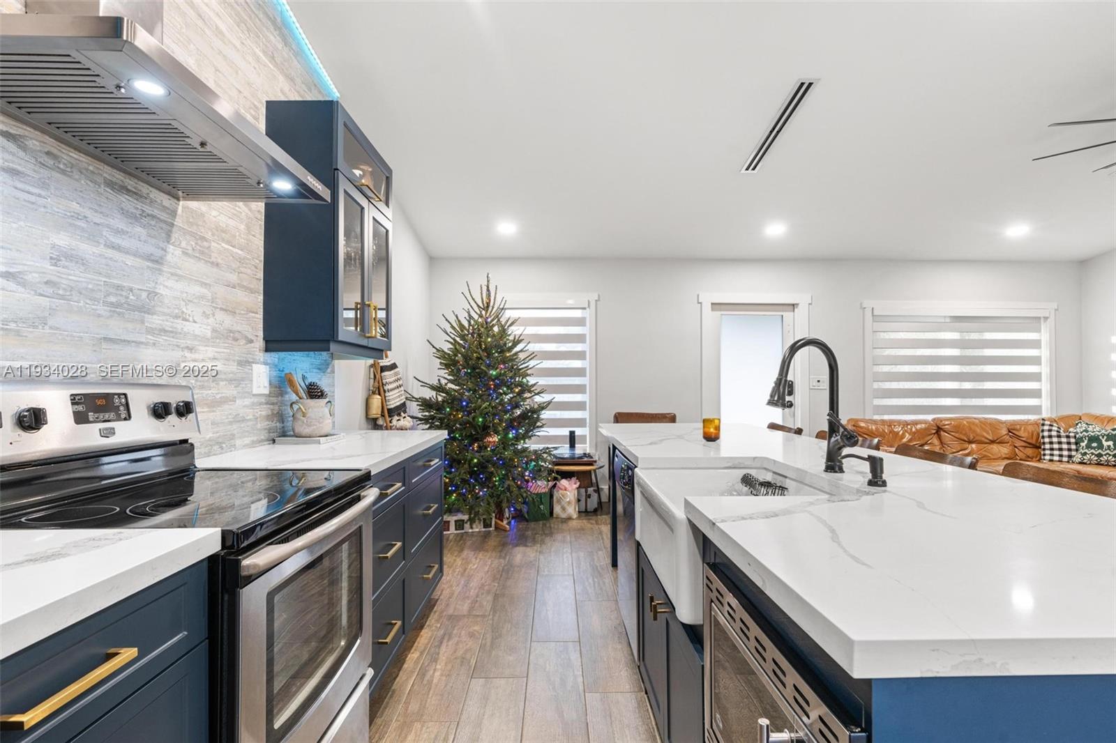 10955 SW 122nd Pl #. Miami, FL 33186