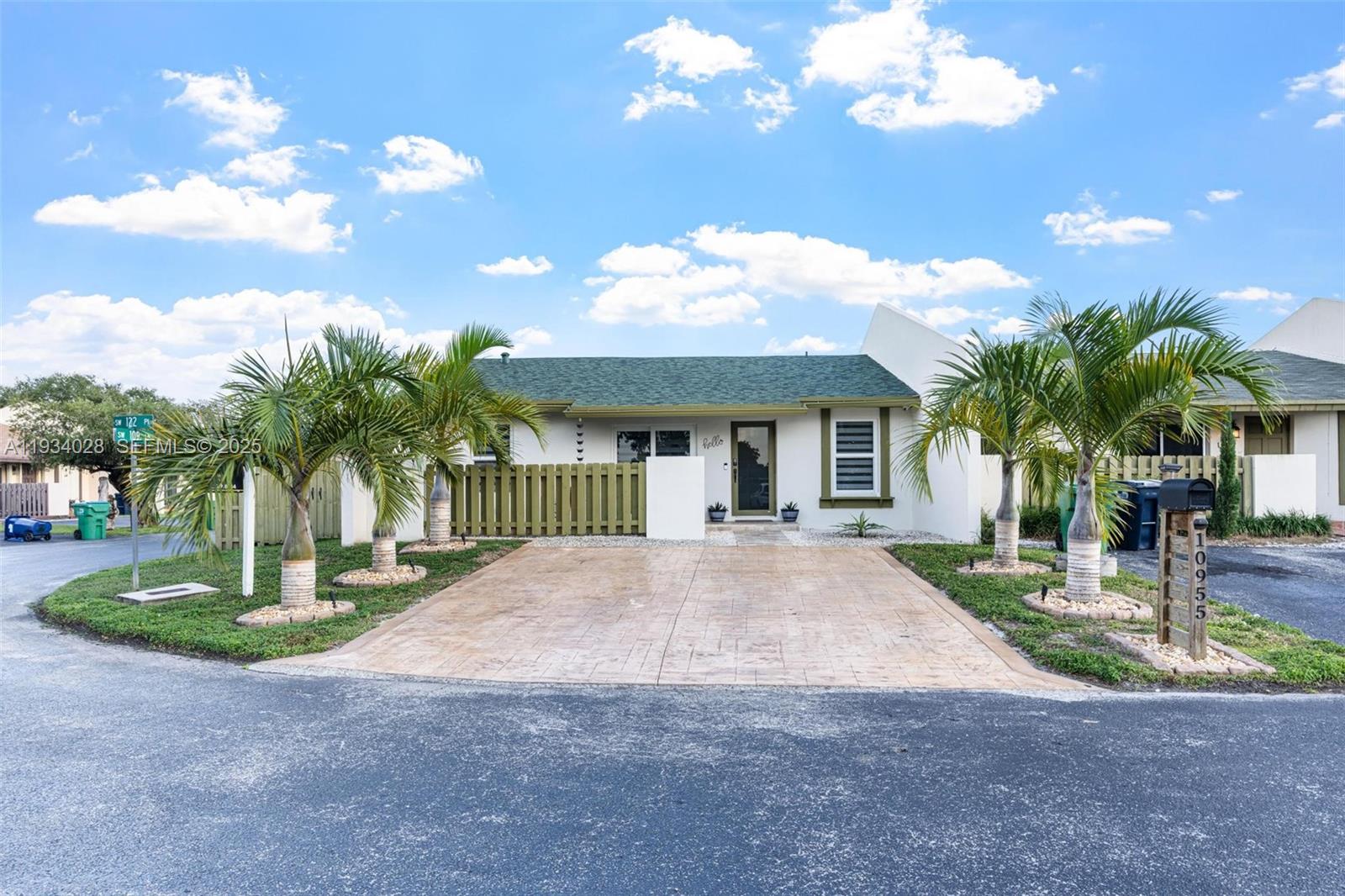10955 SW 122nd Pl #. Miami, FL 33186