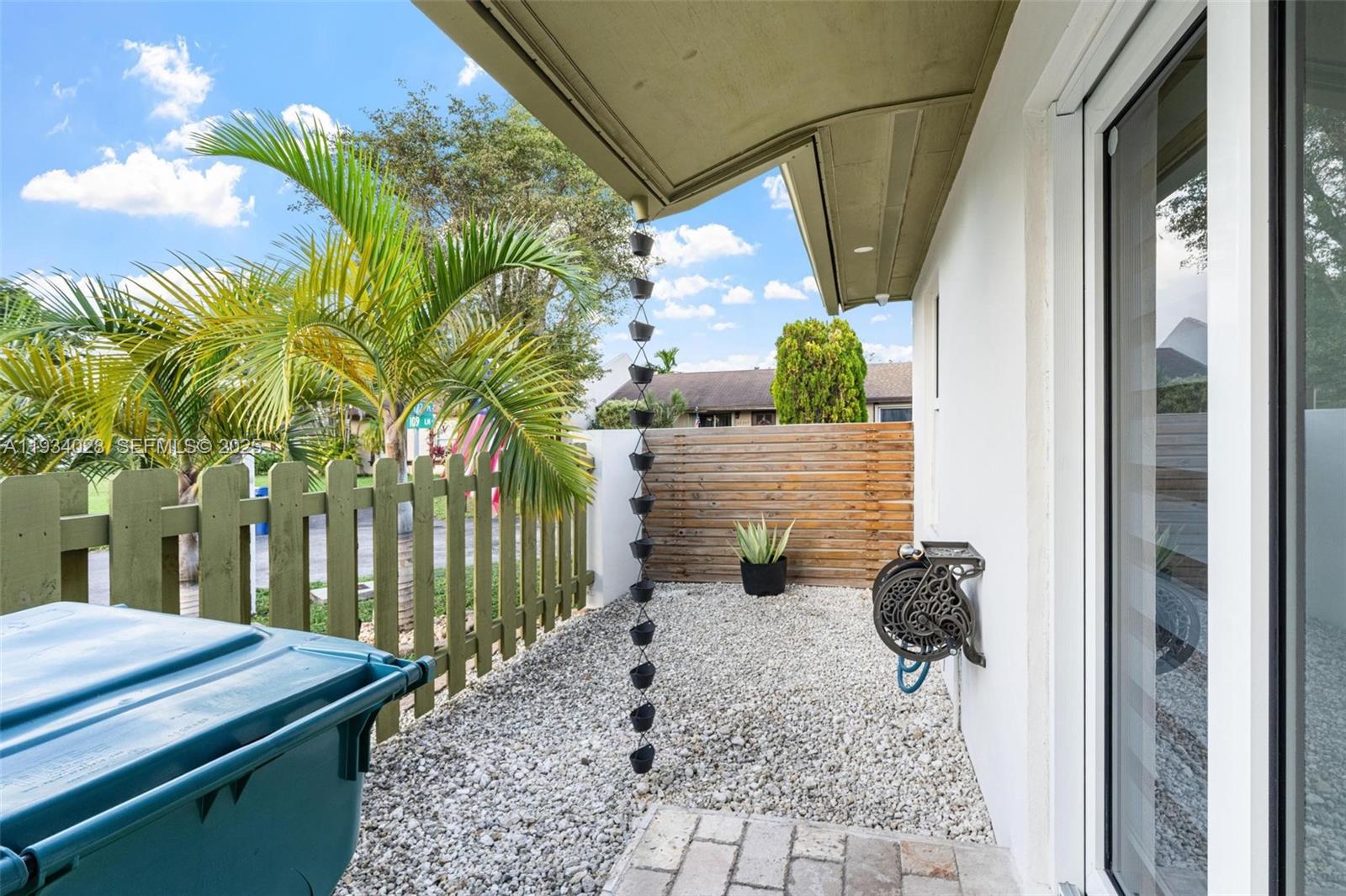 10955 SW 122nd Pl #. Miami, FL 33186