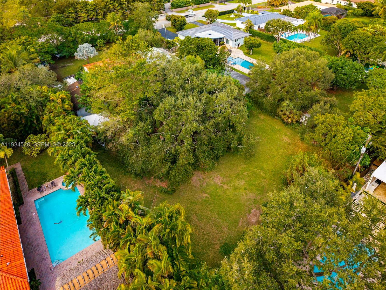 7901 SW 72nd Ave Miami, FL 33143