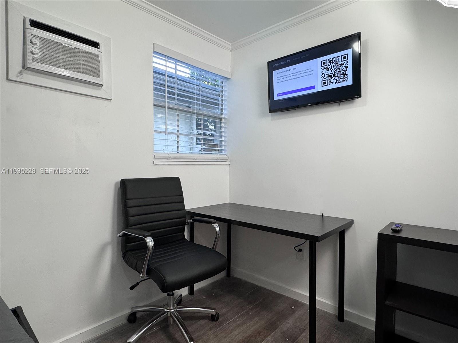 2469 SW 15th St Miami, FL 33145