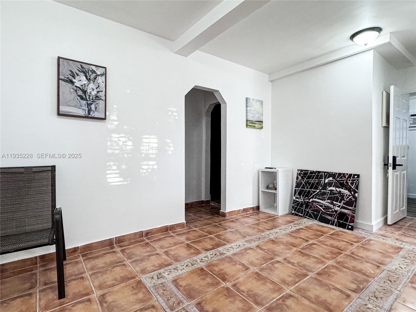 2469 SW 15th St Miami, FL 33145