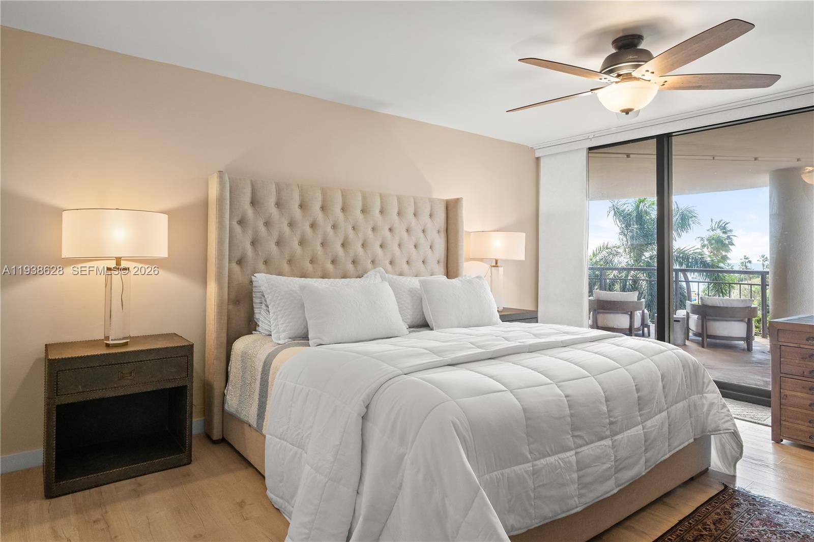 image Grove Towers Condo14