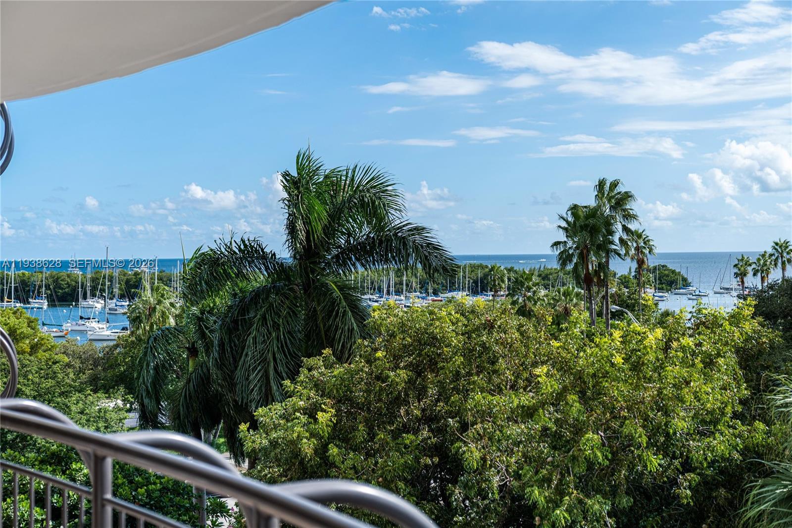 image Grove Towers Condo25