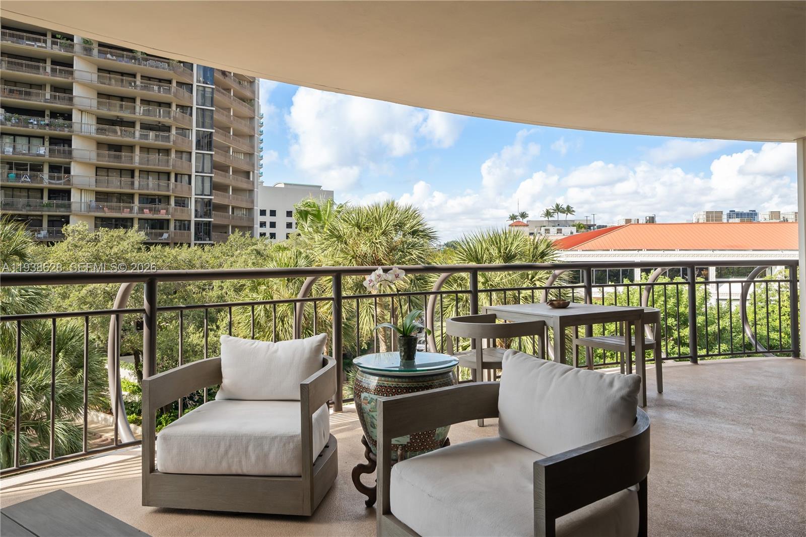 image Grove Towers Condo26