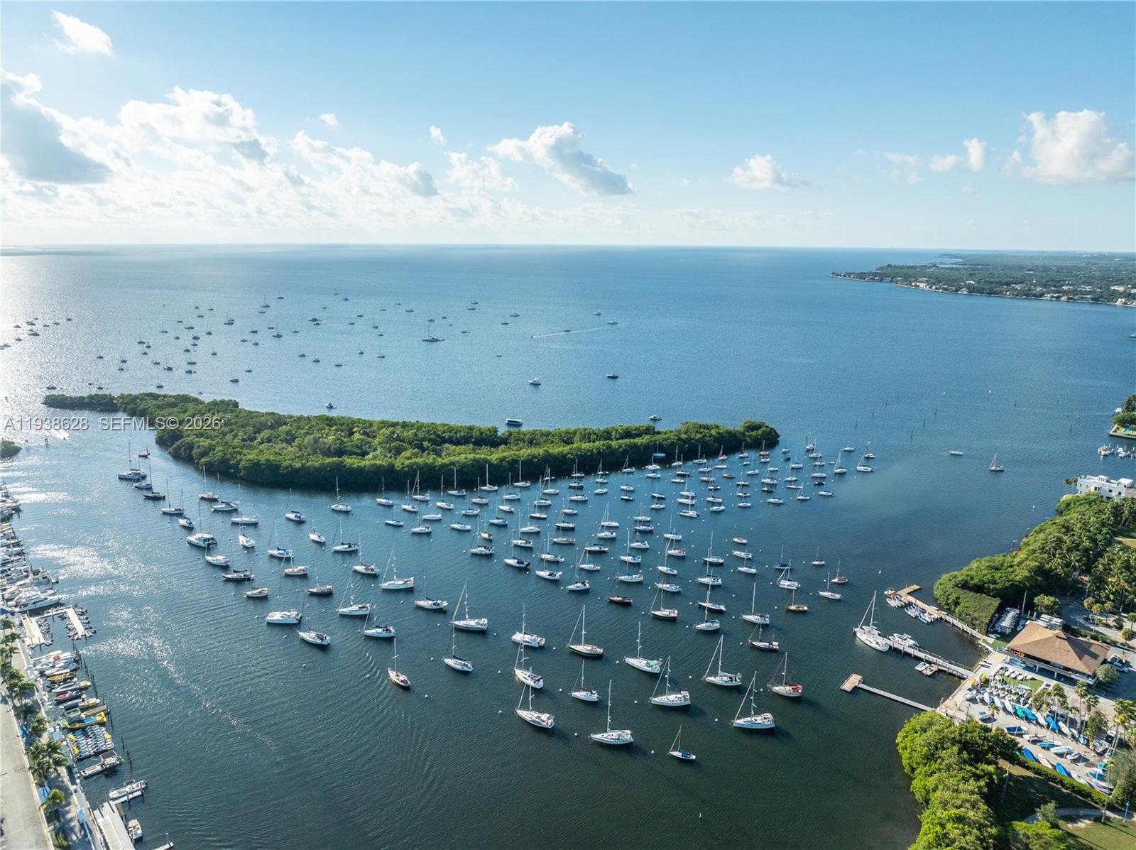 image Grove Towers Condo3