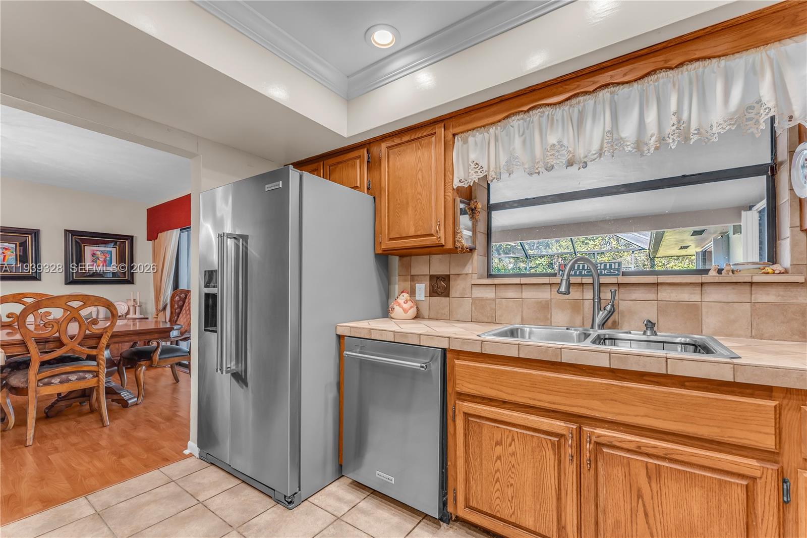 Undisclosed Address Palmetto Bay, FL 33157