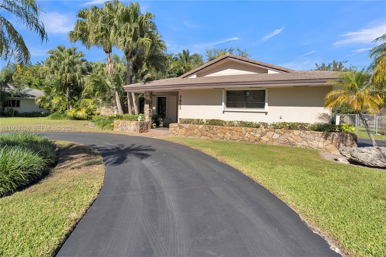 Undisclosed Address Palmetto Bay, FL 33157