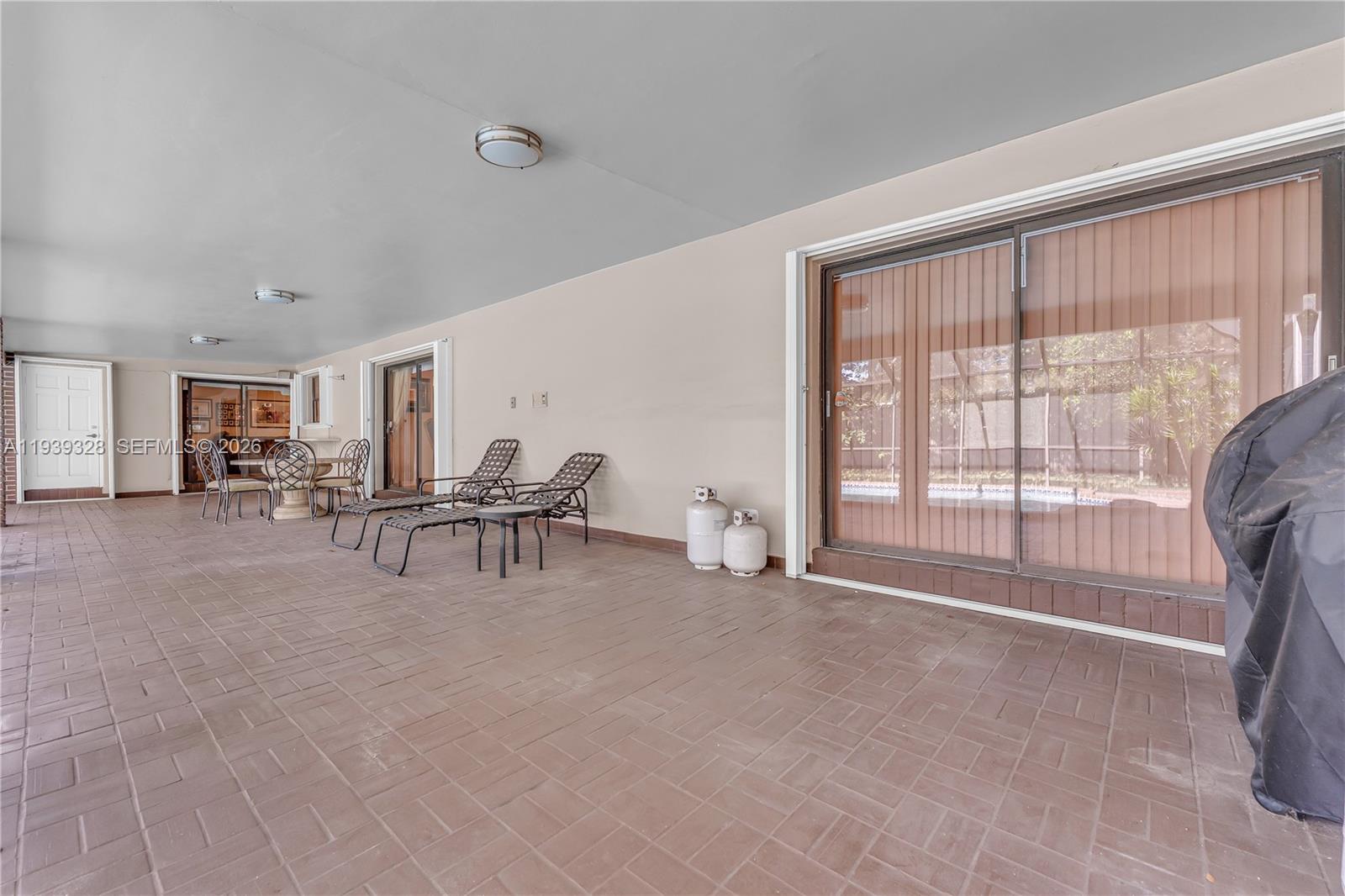 Undisclosed Address Palmetto Bay, FL 33157