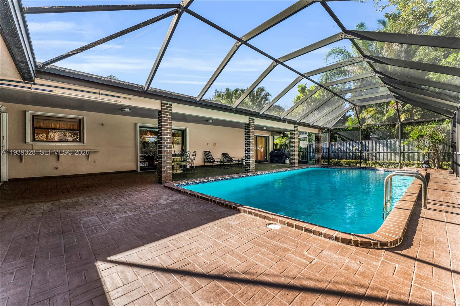 Undisclosed Address Palmetto Bay, FL 33157