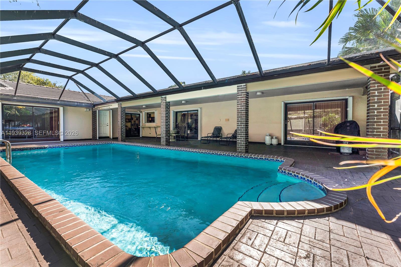 Undisclosed Address Palmetto Bay, FL 33157