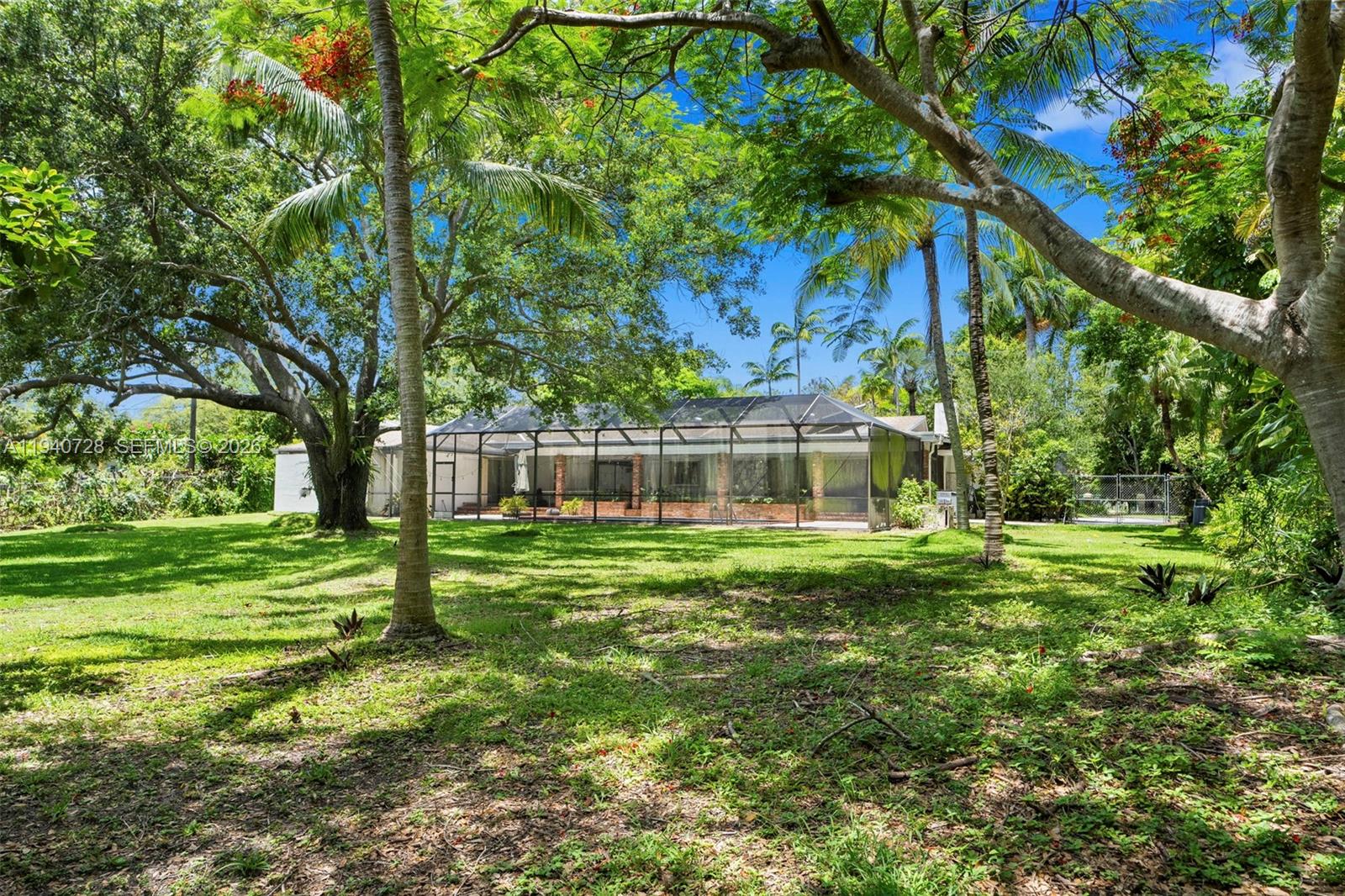 12365 SW 60th Ct Pinecrest, FL 33156