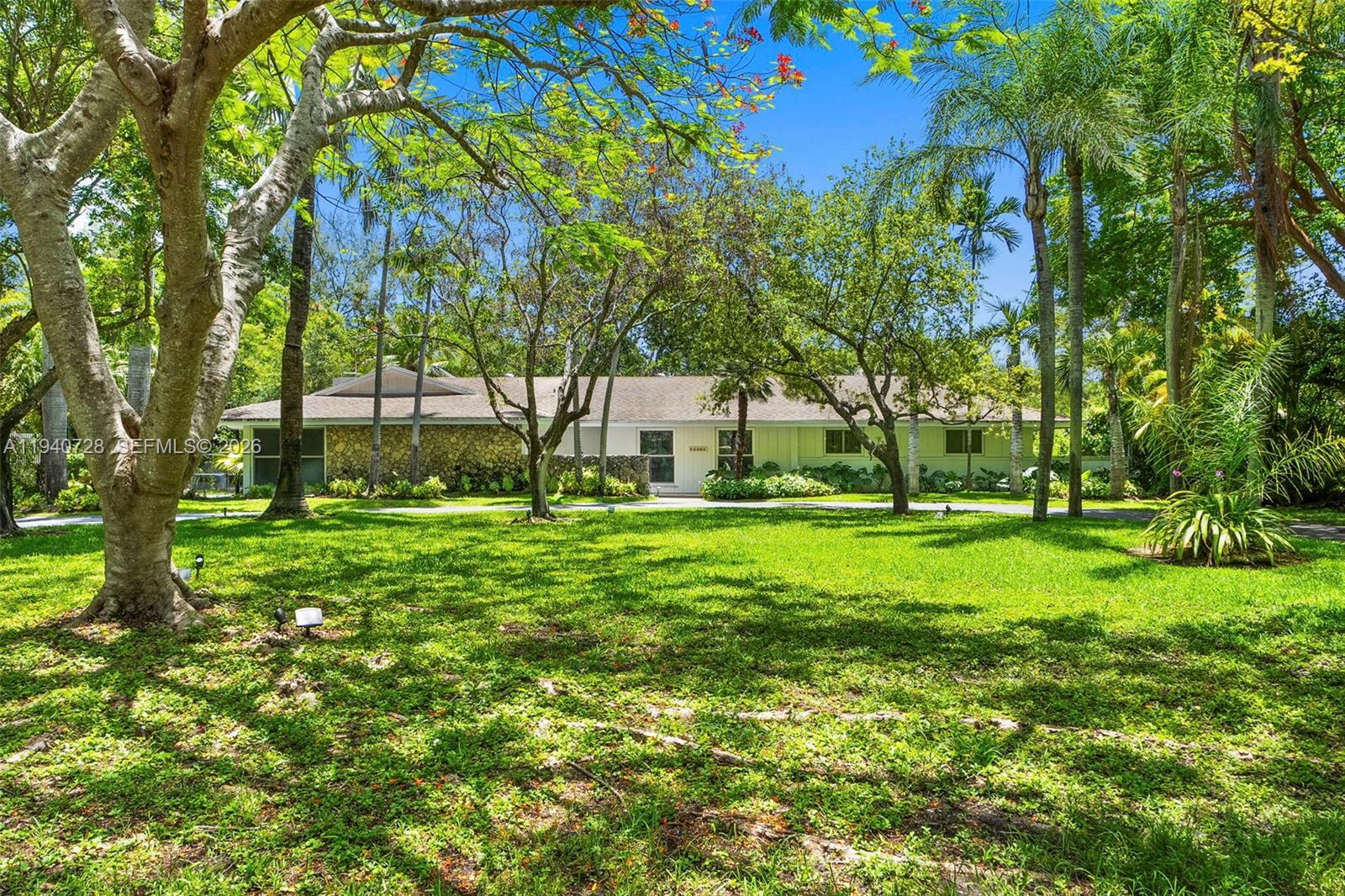 12365 SW 60th Ct Pinecrest, FL 33156