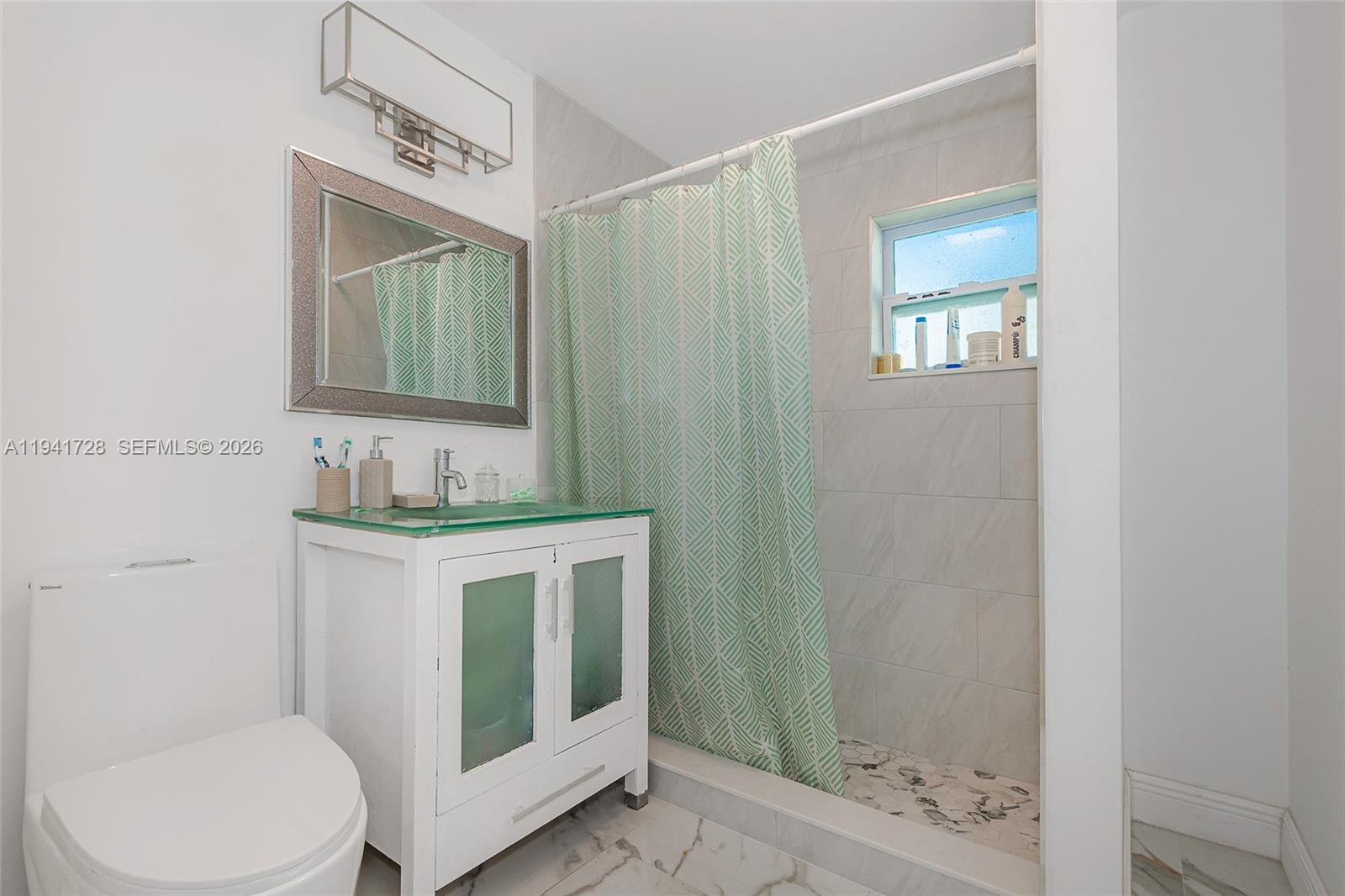 1683 NE 168th St North Miami Beach, FL 33162