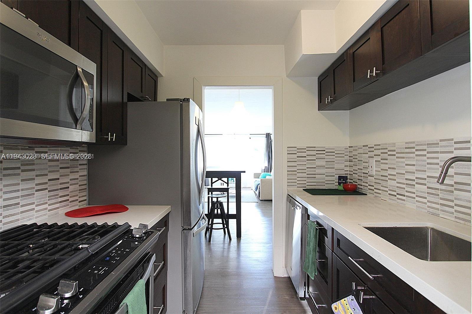 2250 Bay Dr #3 Miami Beach, FL 33141