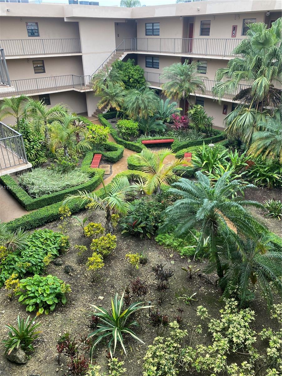 10625 SW 112th Ave #315