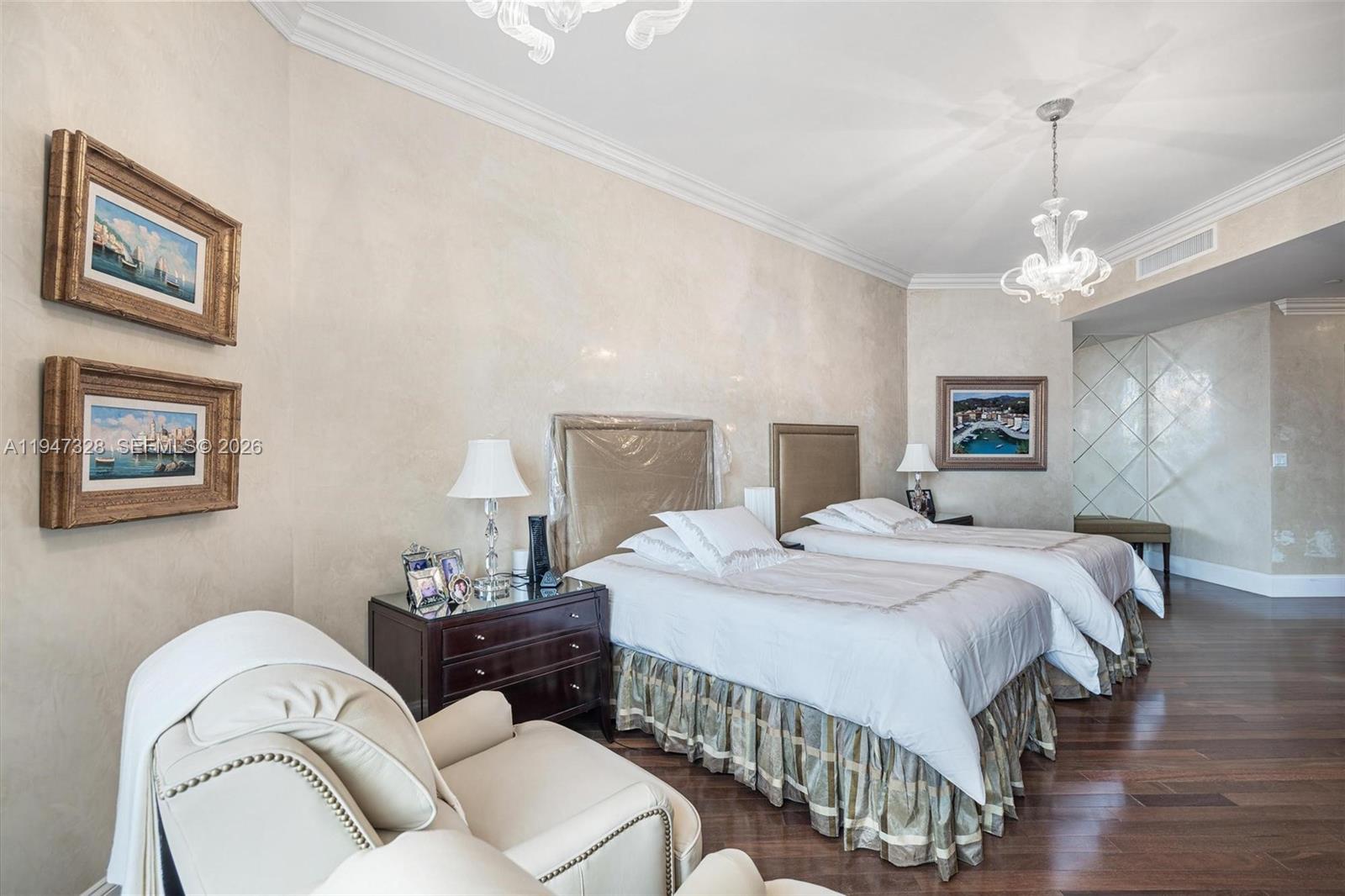 9595 Collins Ave #NPHD Surfside, FL 33154