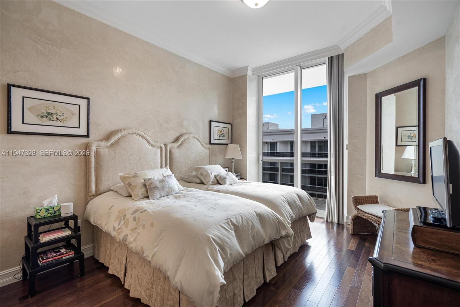 9595 Collins Ave #NPHD Surfside, FL 33154