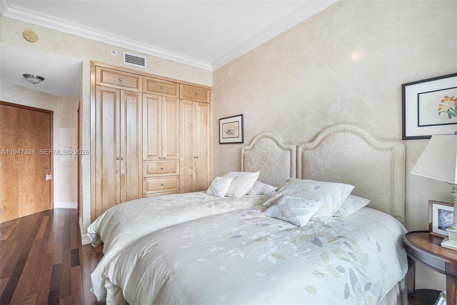 9595 Collins Ave #NPHD Surfside, FL 33154