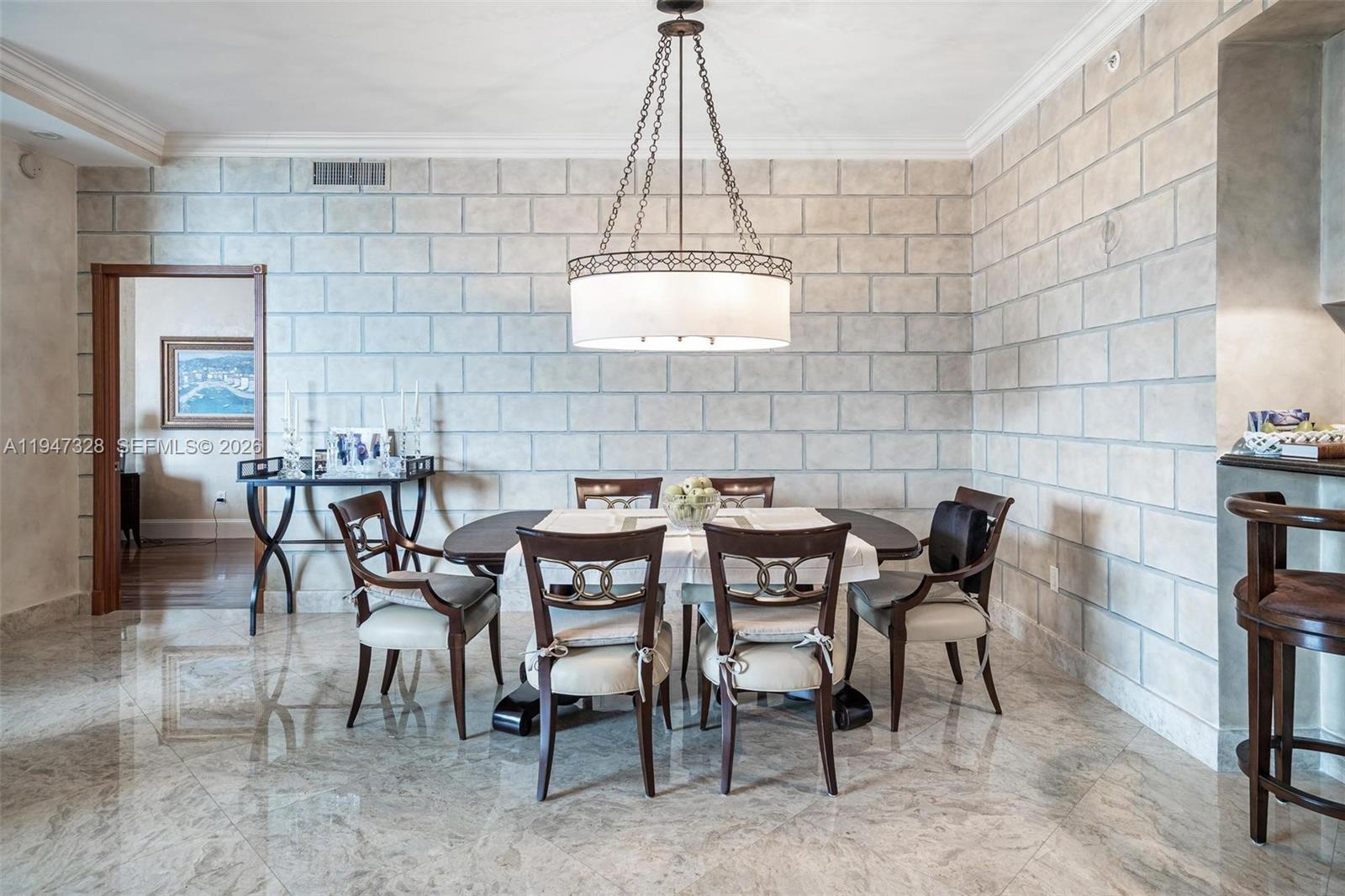 9595 Collins Ave #NPHD Surfside, FL 33154