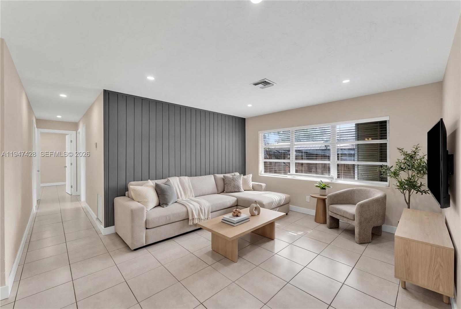 1709 N 59th Ter Hollywood, FL 33021