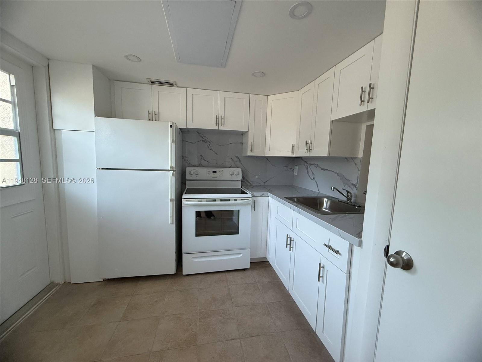 2820 NE 201st Ter #F105