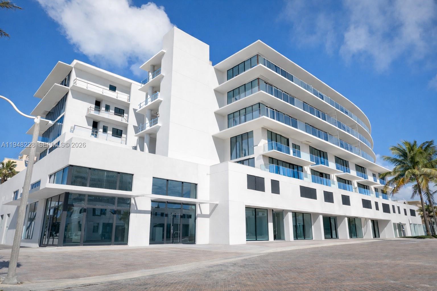 3319 N Ocean Dr #TH9 Hollywood, FL 33019