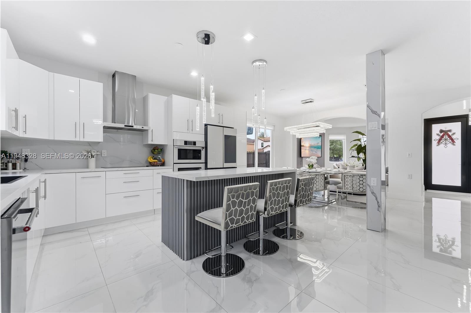 14452 SW 10th St Miami, FL 33184