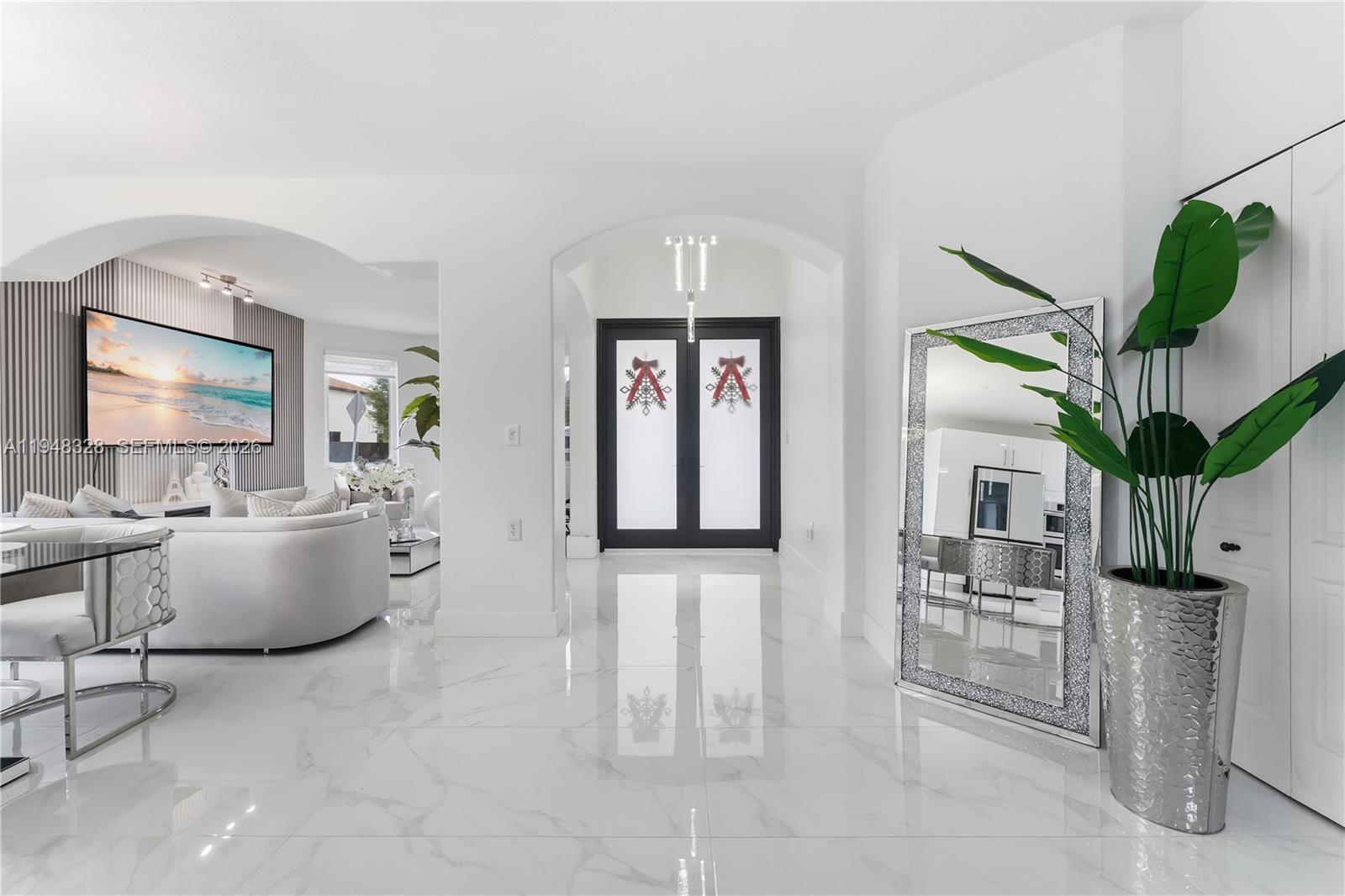 14452 SW 10th St Miami, FL 33184